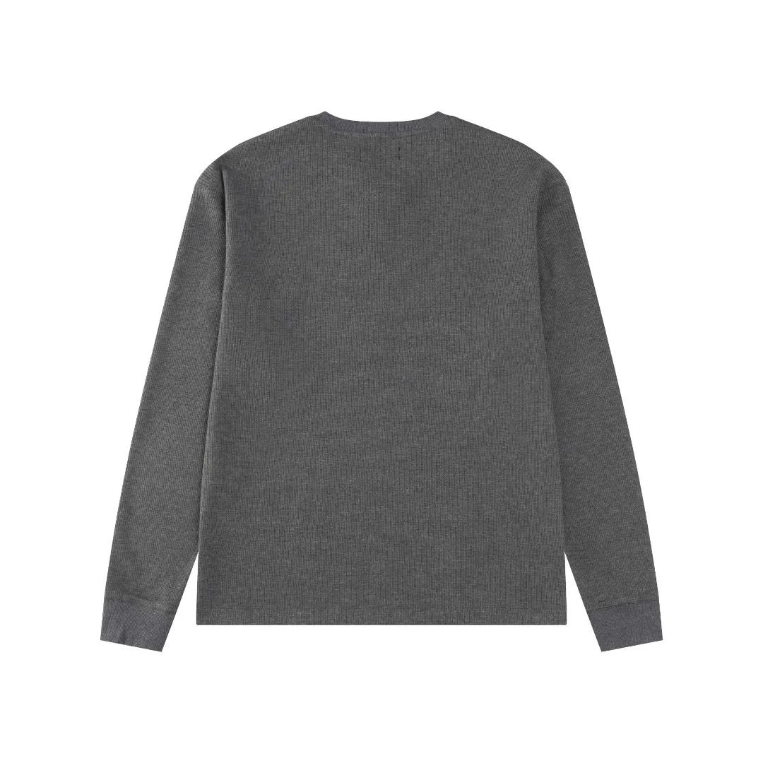P196 #R79 Ralph Lauren/Ralph Lauren Waffle Henley Collar Open Button Sweater Exclusive Henry Collar Waffle Series Open Bust Sweater Exclusively customized with original grade waffle fabric, 100% cotton yarn imported machine-dyed weaving process, full texture, all collars, cuffs and hems are fixed and woven threads, full of high-quality quality, can be worn alone or matched, classic hot style Color Navy Blue Dark Gray Black White SIZE: S M L XL Shoulder width: 51.5/53/54.5/56 Bust: 108/112/116/120 Sleeve length: 60/61/62/63 Clothing length: 66.5/68/69.5/71